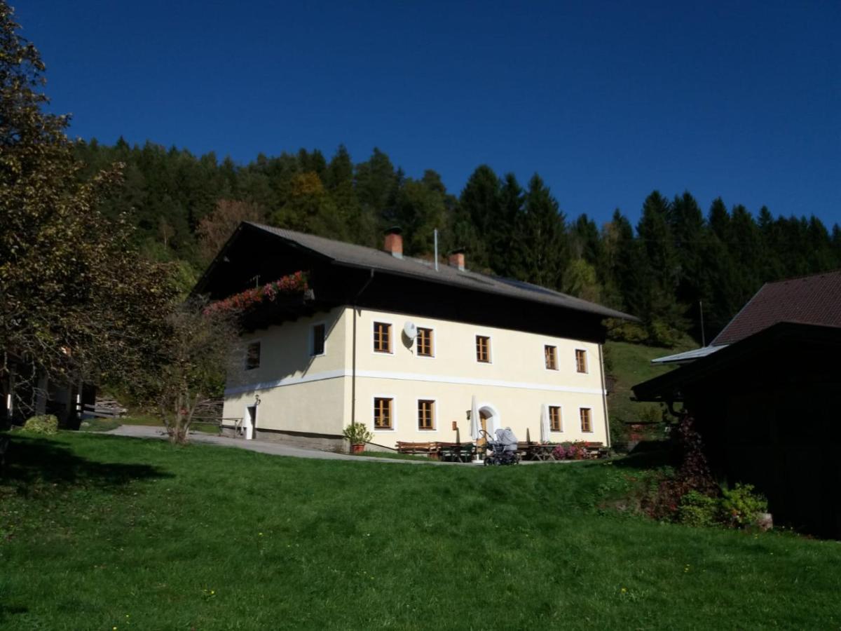 Kostlhof, Familie Hassler Bed & Breakfast Обердраубург Екстериор снимка