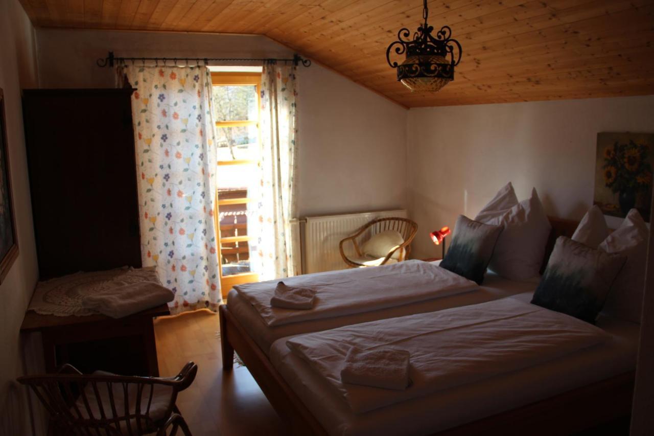 Koestlhof, Familie Hassler Bed & Breakfast Обердраубург Екстериор снимка